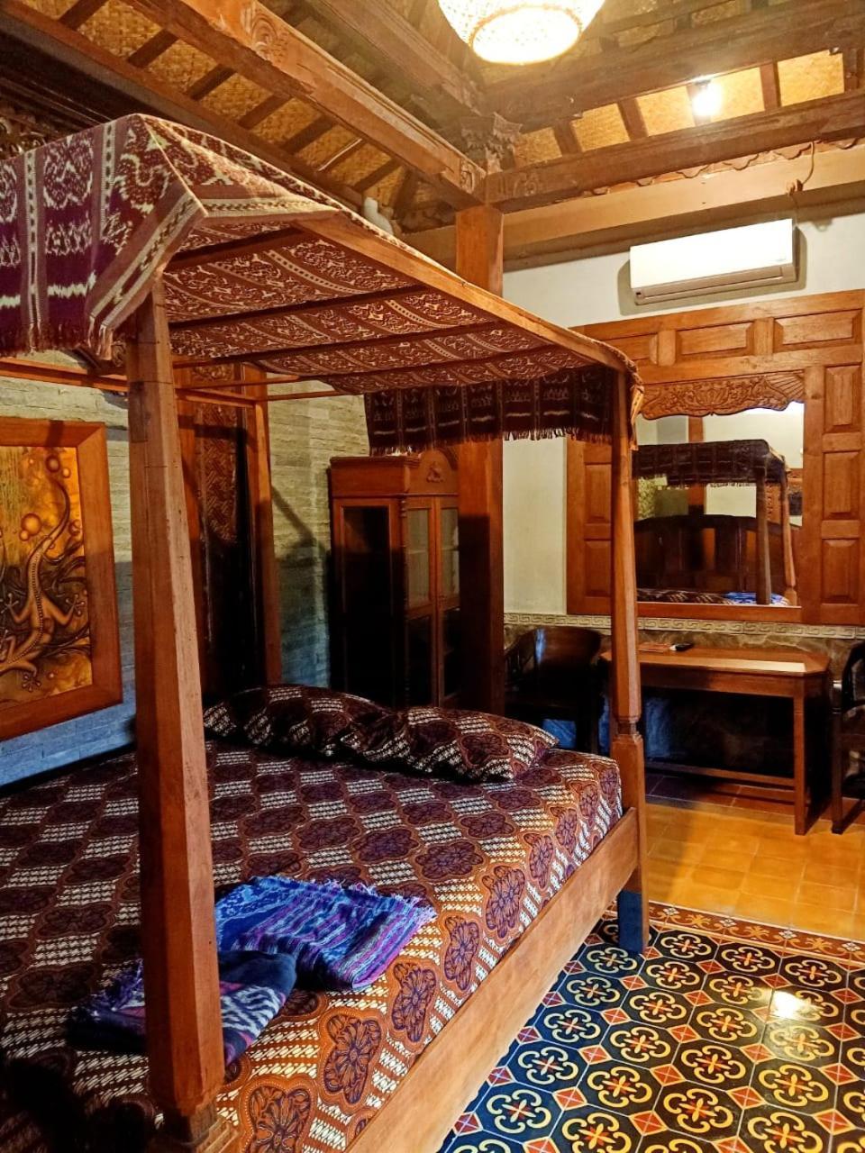 Bedhot Homestay Yogyakarta Exterior photo
